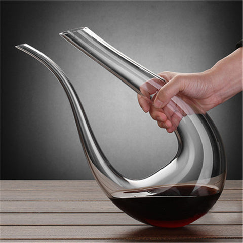 Horn-Shaped Glass Wine Pourer