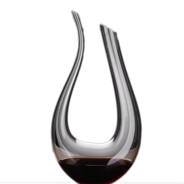 Horn-Shaped Glass Wine Pourer